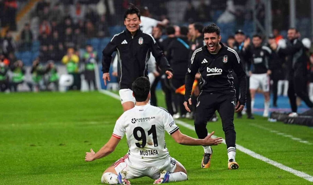 Beşiktaşlı futbolcu Mustafa Hekimoğlu, RAMS Başakşehir karşısında galibiyeti getiren golü