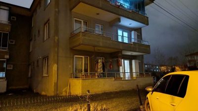 Sakarya’nın Karasu ilçesinde 35 yaşındaki şahıs, evinde ağabeyi tarafından ölü