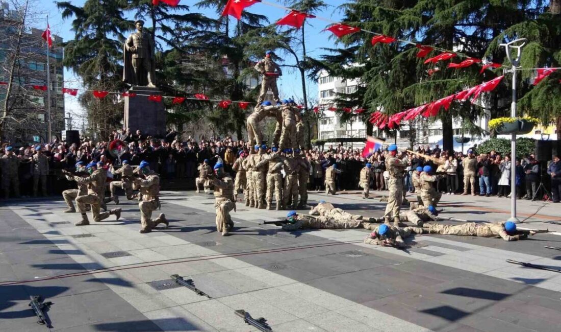 Trabzon’un kurtuluşunun 108. yıl dönümü dolayısıyla Jandarma Mehteran Komutanlığı ve