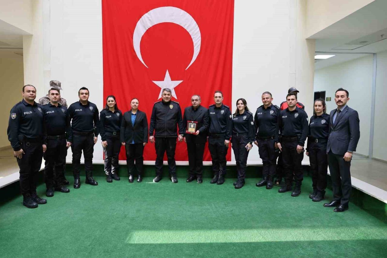 Erzurum Emniyet Müdürü Onur Karaburun, personele yönelik örnek uygulamalara devam