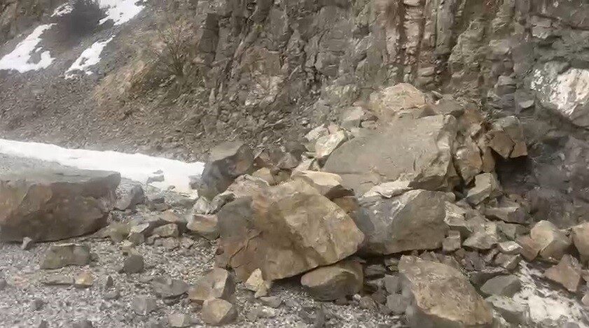 Erzincan’ın Kemah ilçesinde meydana gelen 4,9 büyüklüğündeki depremin ardından depremin