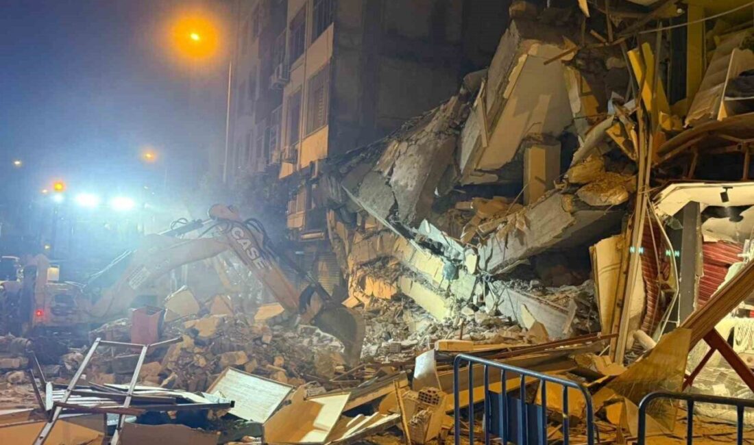 Hatay’da 6 Şubat 2023’te meydana gelen depremlerde hasar gören bina,