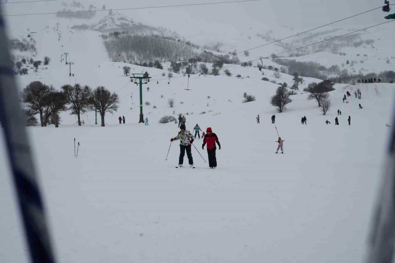 Bayburt’un kış turizminde önemli bir yeri olan 2 bin 400