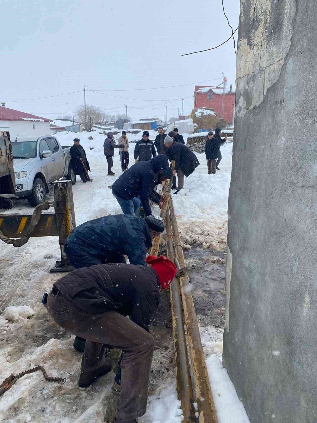 Ardahan’ın Göle ilçesine bağlı Karlıyazı köyünde meydana gelen içme suyu