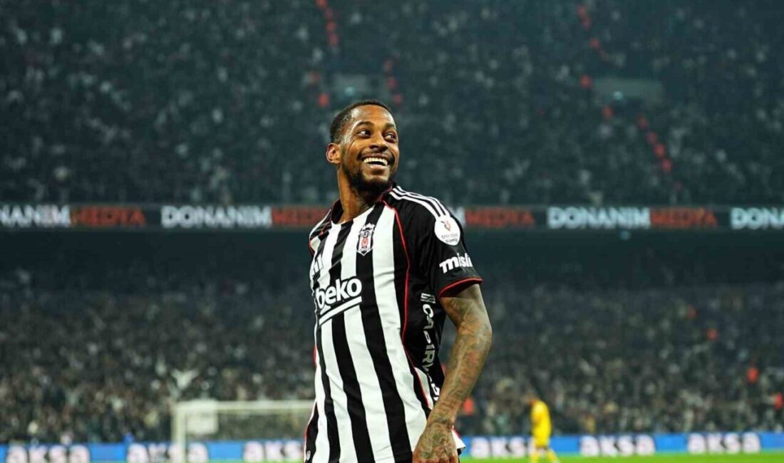 Beşiktaş’ın Panamalı futbolcu Amir Murillo, Göztepe maçıyla siyah-beyazlılardaki ilk golünü