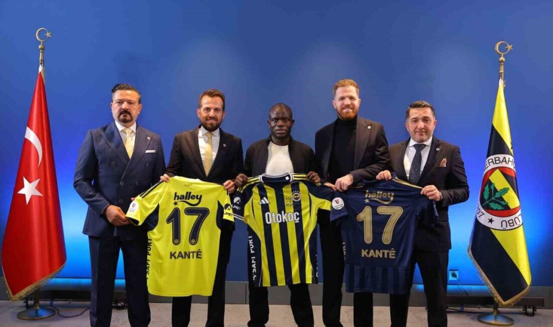 Fenerbahçe, dünyaca ünlü Fransız orta saha oyuncusu N’Golo Kante’yi kadrosuna
