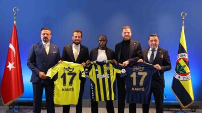 Fenerbahçe, dünyaca ünlü Fransız orta saha oyuncusu N’Golo Kante’yi kadrosuna