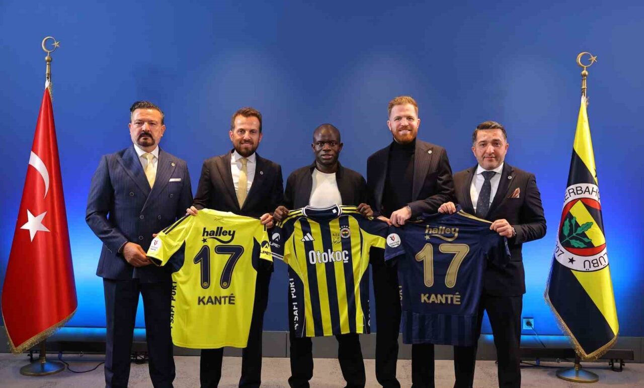 Fenerbahçe, dünyaca ünlü Fransız orta saha oyuncusu N’Golo Kante’yi kadrosuna