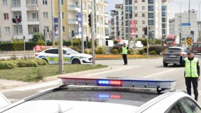 Ordu’da polis ekipleri tarafından trafik kazalarını azaltmaya yönelik yapılan denetimlerde,