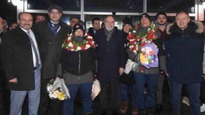 Erzurum’da otizmli milli kayakçılar Muhsin Murat (22) ve Aliye Zeynep