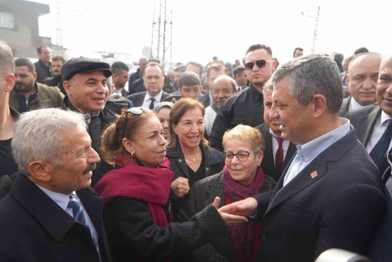 CHP Genel Başkanı Özgür Özel, Kahramanmaraş merkezli depremlerin üçüncü yıl