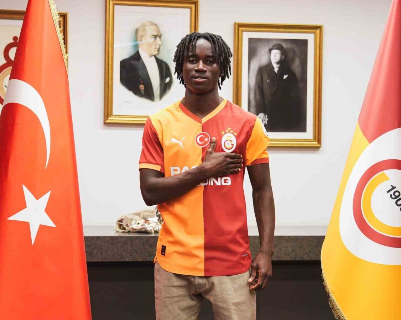 Galatasaray’ın yeni transferi Renato Nhaga, sarı-kırmızılıların tarihindeki ilk Gine-Bissaulu futbolcusu