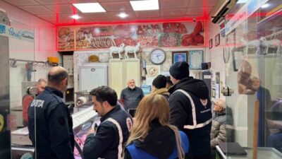 Rize’nin Pazar ilçesinde kasaplık yapan Tuncay Engin, Ramazan ayı öncesi