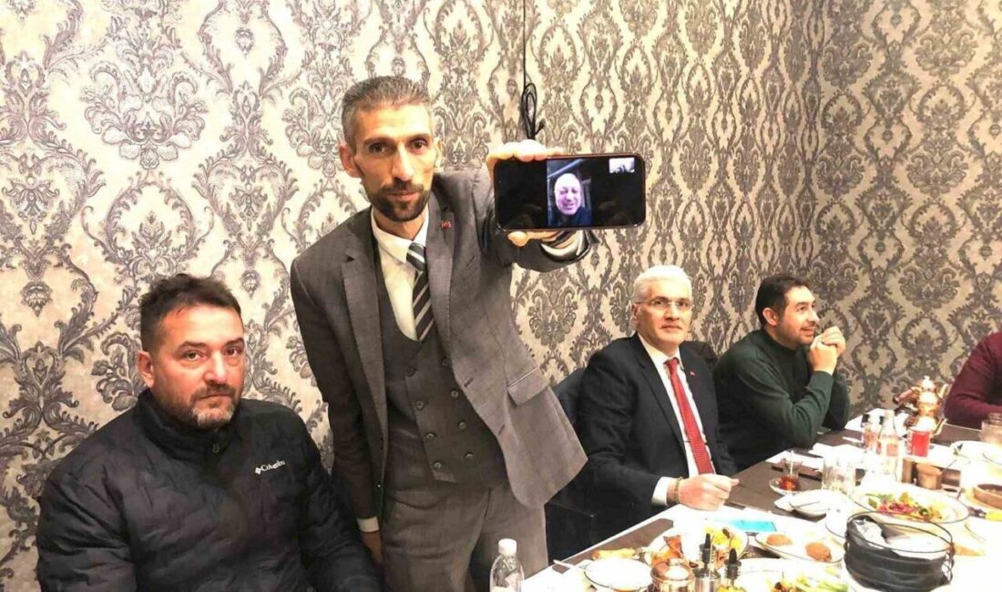 Sağlık-Sen Erzurum Şubesi, iftar programında üyeleriyle bir araya geldi. Olumsuz