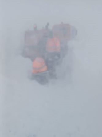 Ardahan-Şavşat kara yolunun 2470 rakımlı Sahara Geçidi mevkiinde karla mücadele