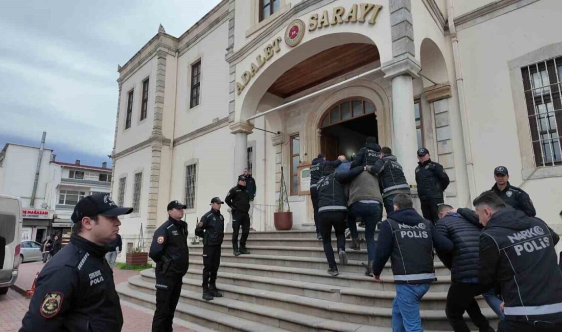 Sinop İl Emniyet Müdürlüğü ekiplerince düzenlenen uyuşturucu operasyonunda yüklü miktarda