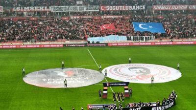 Trendyol Süper Lig’in 21. haftasında Samsunspor, sahasında Trabzonspor ile karşılaşıyor.