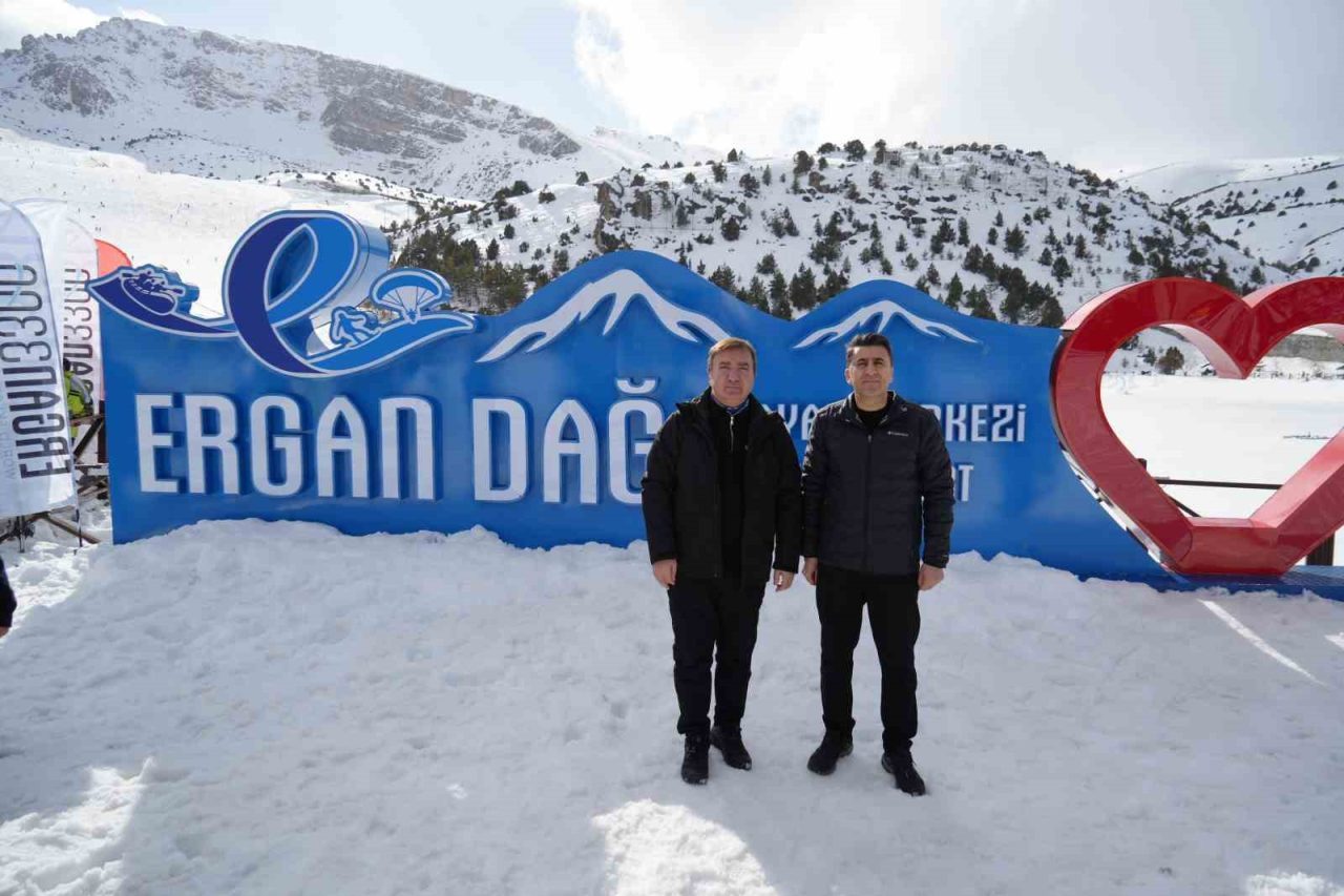 Tunceli ve Erzincan turizmi için tarihi adım atılarak Munzurlar’da yol