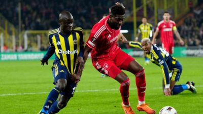 UEFA Avrupa Ligi son 16 play-off turu ilk maçında Fenerbahçe,