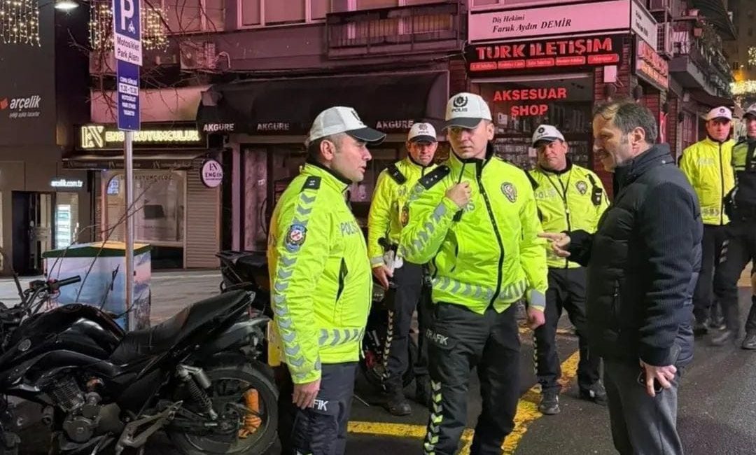 Giresun İl Emniyet Müdürü Ferhat Akbaş’ın katılımıyla Gazi Caddesi üzerinde