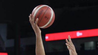 Basketbol Erkekler Ziraat Bankası Türkiye Kupası finalinde Beşiktaş ile Fenerbahçe,