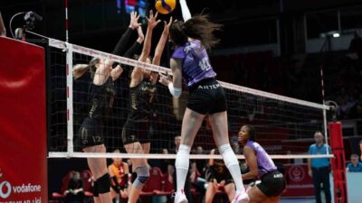 Eczacıbaşı Dynavit, Vodafone Sultanlar Ligi’nin 25. haftasında deplasmanda Galatasaray Daikin’i