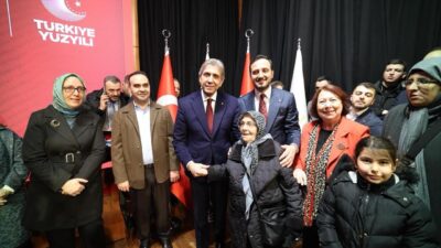 AK Parti İstanbul İl Başkanlığında bayramlaşma programı gerçekleştirildi. AK Parti