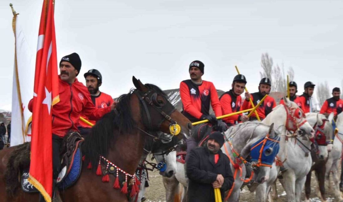 Aşkale’nin kurtuluşunun 108.yıl dönümü etkinlikleri kapsamında düzenlenen cirit müsabakası, yoğun