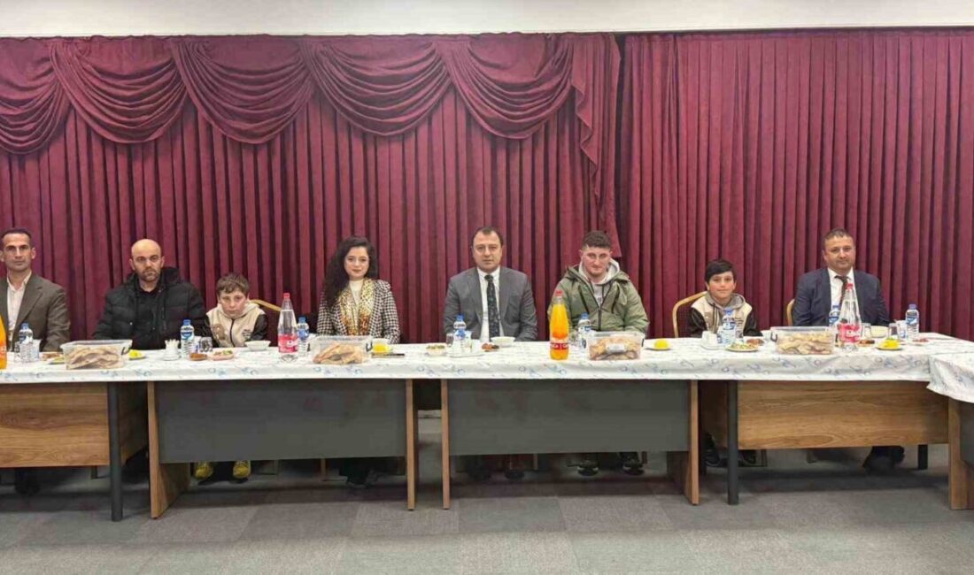 Bayburt’un Aydıntepe İlçe Kaymakamı Ertuğrul Bayram ve eşi Şeyda Bayram,