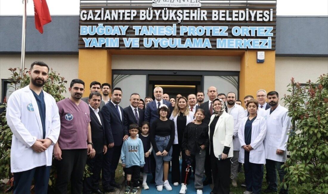 Çalışma ve Sosyal Güvenlik Bakanı Vedat Işıkhan, Gaziantep’te Buğday Tanesi