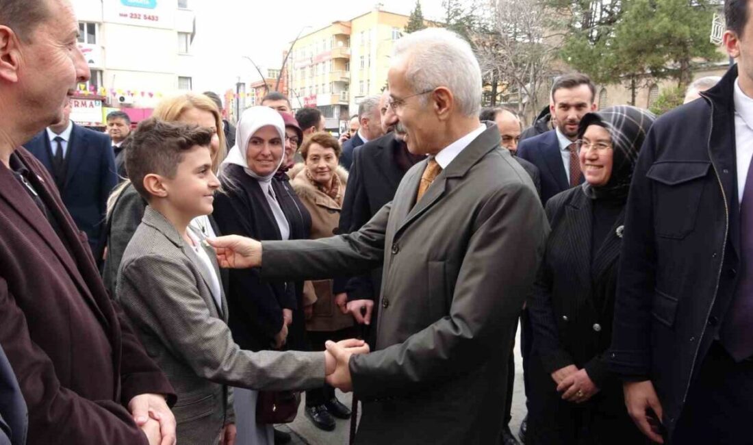 Ulaştırma ve Altyapı Bakanı Abdulkadir Uraloğlu, “Isparta’mızda Dereboğazı yolu gündemimizde