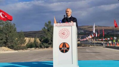 Ulaştırma ve Altyapı Bakanı Abdulkadir Uraloğlu, Kilis’te düzenlenen Musabeyli Ayrım-Kilis