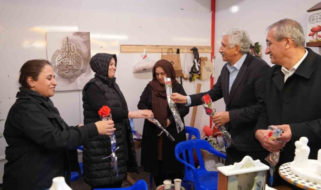 Adıyaman’ın Kâhta ilçe Belediyesi tarafından kurulan Ramazan Çarşısı’nda 8 Mart