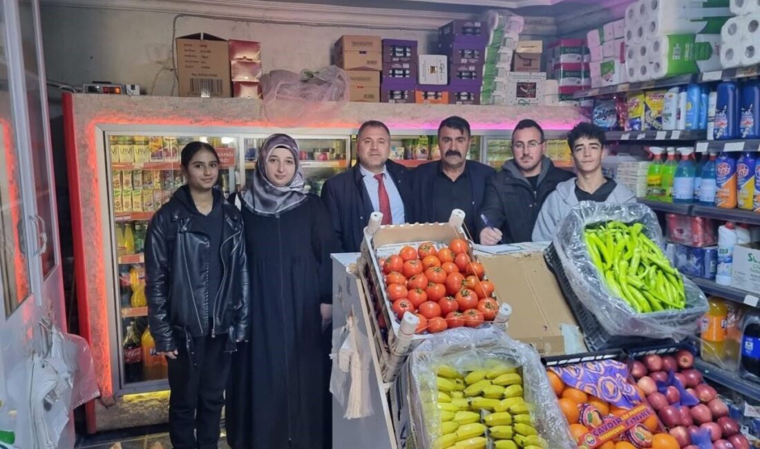 Bayburt Lisesi öğrencileri ve öğretmenleri, Osmanlı döneminden gelen “Zimem Defteri”