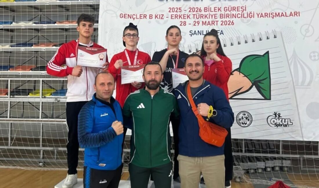 Şanlıurfa’da düzenlenen 2025-2026 Eğitim-Öğretim Yılı Okul Sporları Bilek Güreşi Gençler