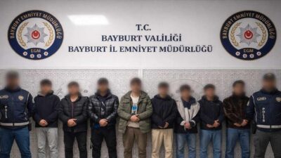 Bayburt’ta göçmen kaçakçılığına yönelik yürütülen çalışmalar kapsamında Afganistan uyruklu 8