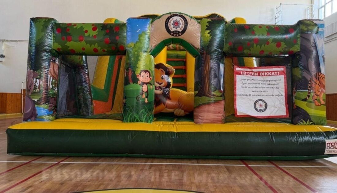 Bayburt İl Emniyet Müdürlüğünce yürütülen sosyal etkinlikler kapsamında çocuklara yönelik