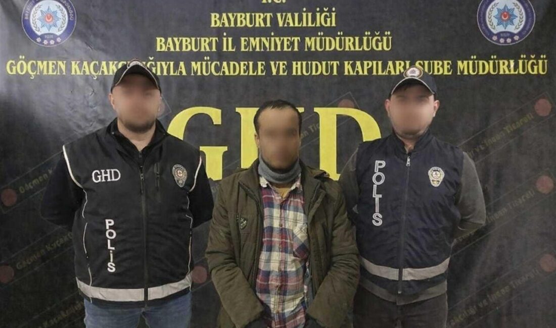 Bayburt’ta göçmen kaçakçılığına yönelik yürütülen çalışmalar kapsamında 5 düzensiz göçmen