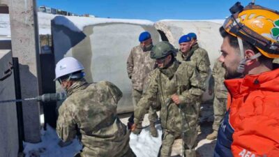 Bayburt İl Afet ve Acil Durum Müdürlüğü (AFAD) eğitmenlerince, 17.