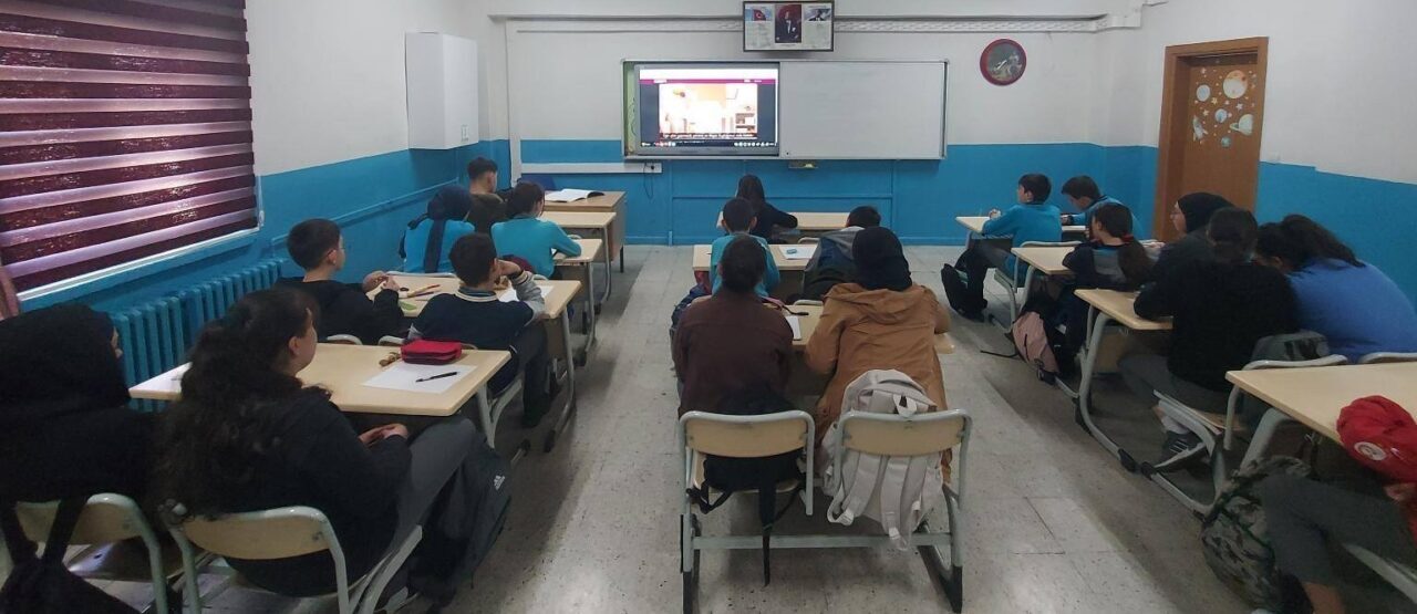 Bayburt’ta tüm eğitim kademelerinde öğrenim gören öğrencilere finansal okuryazarlık eğitimi