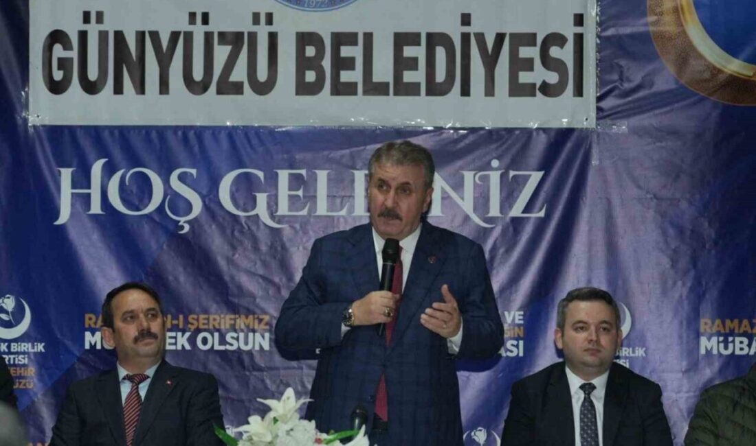 Büyük Birlik Partisi (BBP) Genel Başkanı Mustafa Destici, Türk milletinin