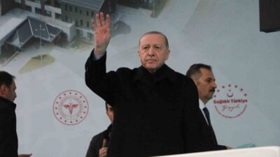 Cumhurbaşkanı Recep Tayyip Erdoğan, gündemlerinde etrafı saran ateş çemberinden ülkeyi