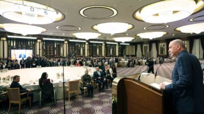 Cumhurbaşkanı Recep Tayyip Erdoğan, “Öğretmene kalkan el bu milletin istiklaline