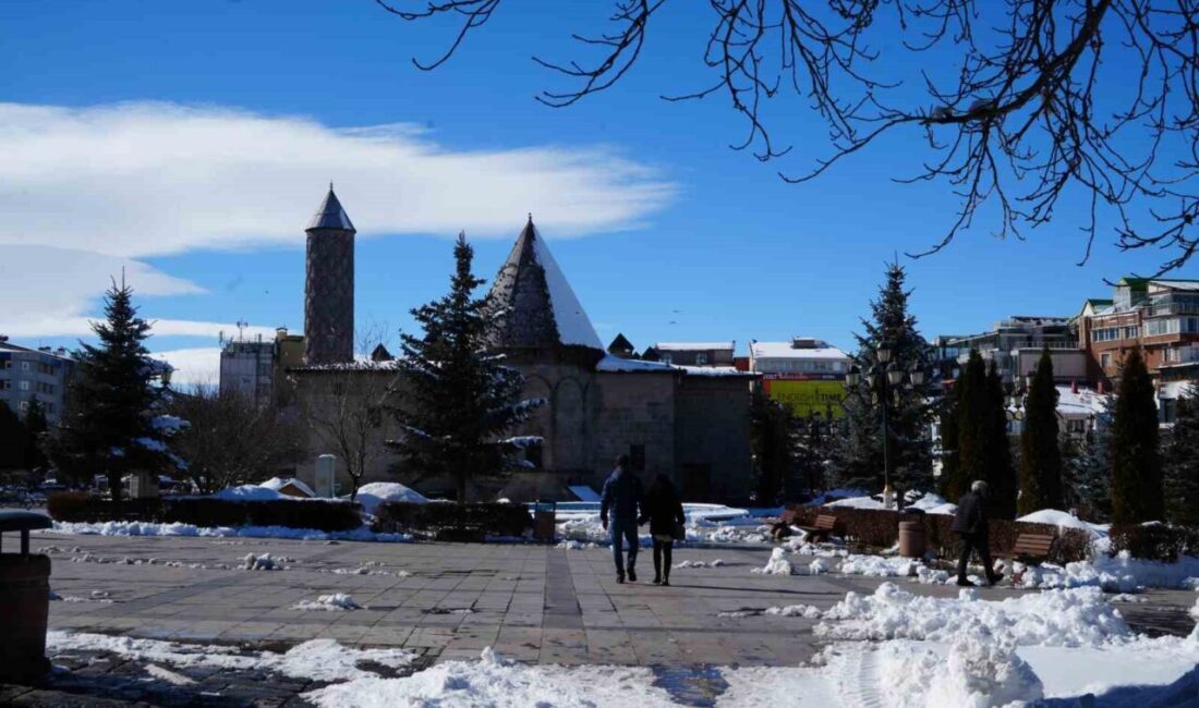 Meteoroloji 12. Bölge Müdürlüğü, hava durumunun Erzurum ve çevresinde yağmur