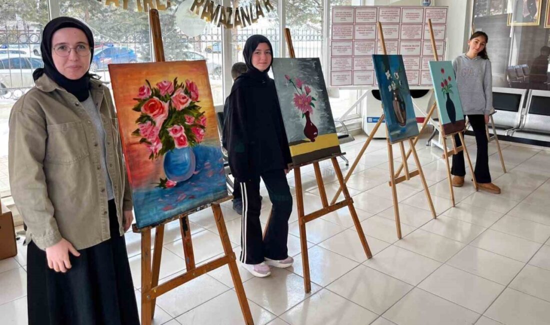 Dünya Kadınlar Günü dolayısıyla Bayburt Gençlik Merkezi Resim Atölyesi öğrencileri