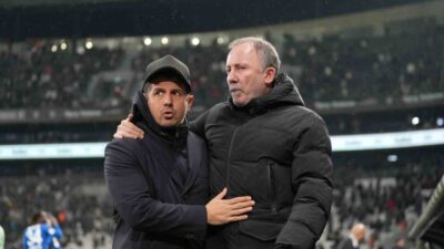 Beşiktaş Teknik Direktörü Sergen Yalçın, Kasımpaşa Teknik Direktörü Emre Belözoğlu’na