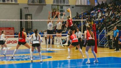 Vodafone Sultanlar Ligi’nin 25. haftasında Aydın Büyükşehir Belediyespor, sahasında karşılaştığı