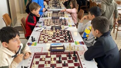 1-7 Mart Yeşilay Haftası kapsamında Bayburt’ta düzenlenen Yeşilay Satranç Turnuvası,