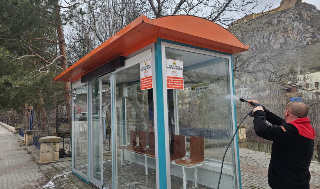 Bayburt Belediyesi, bahar aylarının gelmesi ve hava sıcaklıklarının mevsim normallerinin