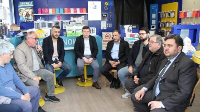 AK Parti Kula İlçe Başkanlığı tarafından mahalle başkanlarının katılımıyla istişare